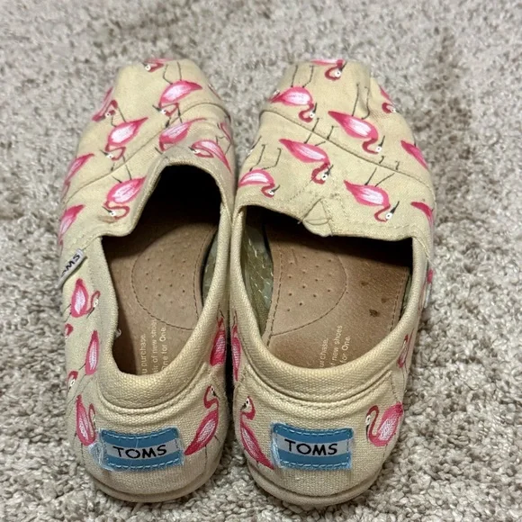 Three Pairs of Toms - Picture 8 of 12